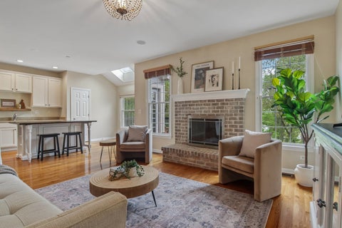 Tiny photo for 27 Harborside Way, Hawthorn Woods, IL 60047 (MLS # 12744228)