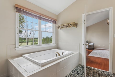 Tiny photo for 27 Harborside Way, Hawthorn Woods, IL 60047 (MLS # 12744228)