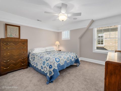 Tiny photo for 333 Kenmore Avenue, Elmhurst, IL 60126 (MLS # 12583453)