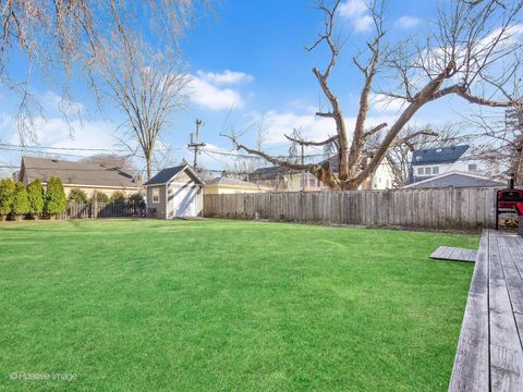 Tiny photo for 333 Kenmore Avenue, Elmhurst, IL 60126 (MLS # 12583453)