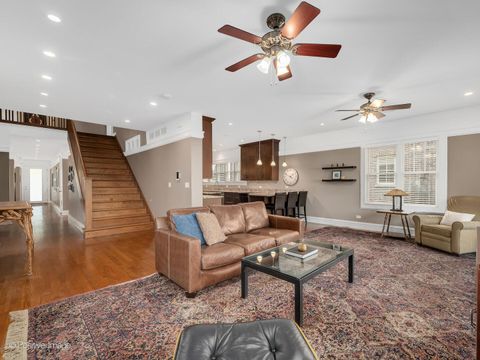 Tiny photo for 333 Kenmore Avenue, Elmhurst, IL 60126 (MLS # 12583453)