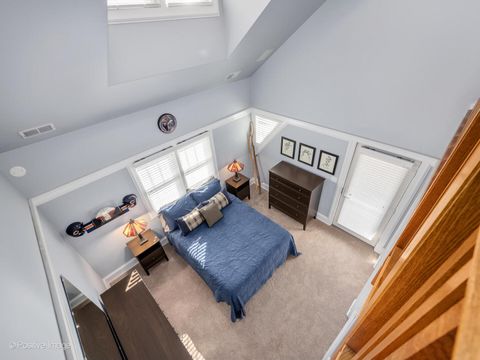 Tiny photo for 333 Kenmore Avenue, Elmhurst, IL 60126 (MLS # 12583453)