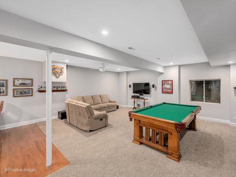 Tiny photo for 333 Kenmore Avenue, Elmhurst, IL 60126 (MLS # 12583453)