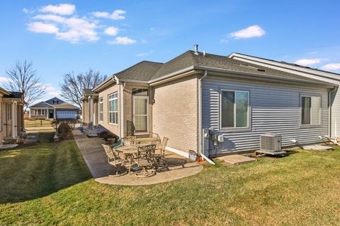 Tiny photo for 895 Eineke Boulevard, Algonquin, IL 60102 (MLS # 12574982)