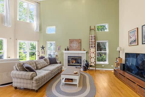 Tiny photo for 4 Sherwood Court, Lake In The Hills, IL 60156 (MLS # 12590712)