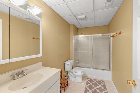 Tiny photo for 4 Sherwood Court, Lake In The Hills, IL 60156 (MLS # 12590712)