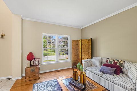 Tiny photo for 4 Sherwood Court, Lake In The Hills, IL 60156 (MLS # 12590712)
