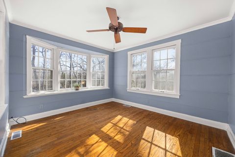 Tiny photo for 501 Ski Hill Road, Fox River Grove, IL 60021 (MLS # 12601253)