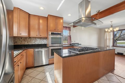 Tiny photo for 901 E Sunrise Road, Addison, IL 60101 (MLS # 12612828)
