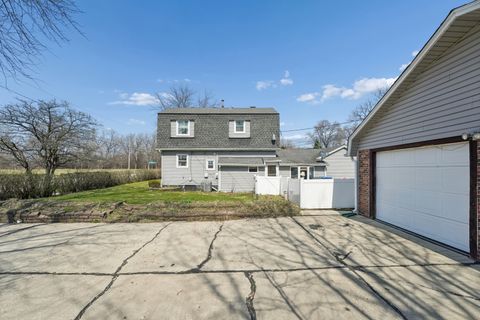 Tiny photo for 901 E Sunrise Road, Addison, IL 60101 (MLS # 12612828)