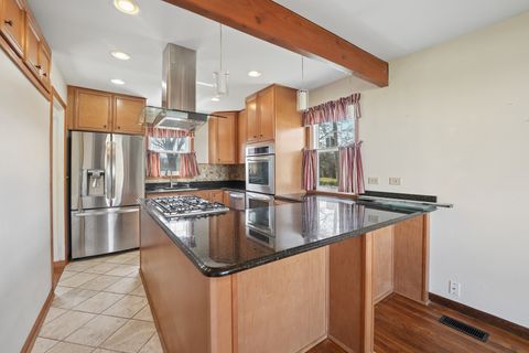 Tiny photo for 901 E Sunrise Road, Addison, IL 60101 (MLS # 12612828)