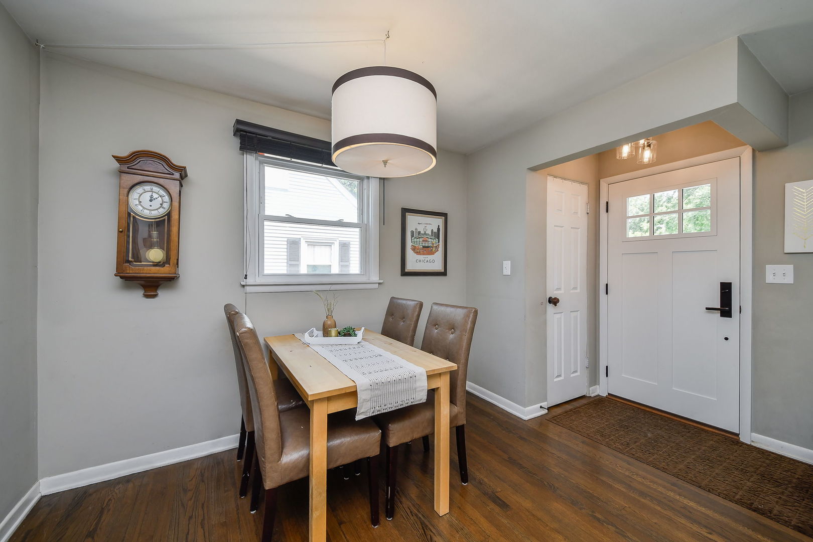 432 S Knollwood Drive, Wheaton, IL 60187 — MLS #12635044 — photo 4 of 17