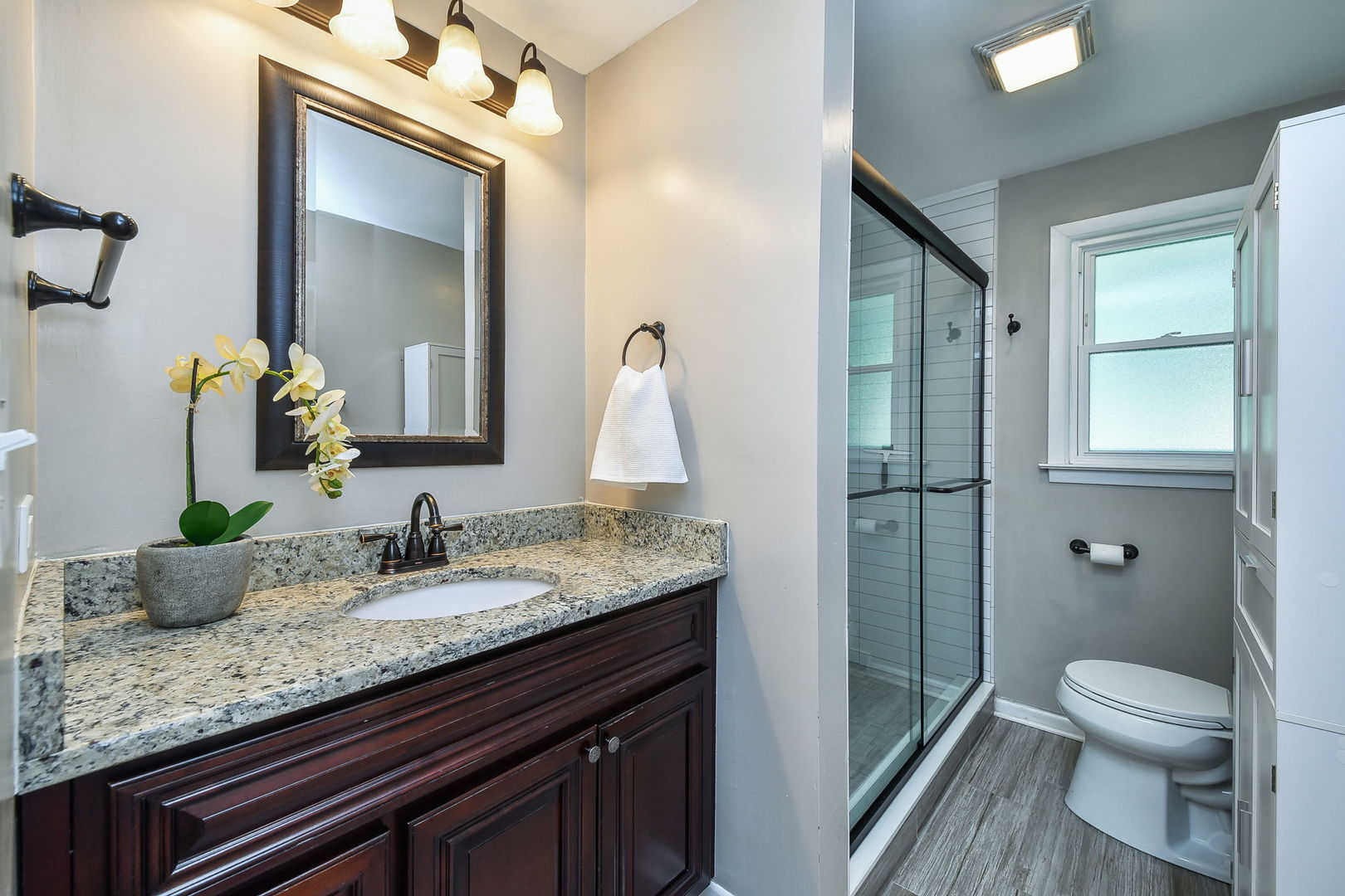 432 S Knollwood Drive, Wheaton, IL 60187 — MLS #12635044 — photo 10 of 17