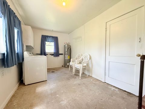 Tiny photo for 345 E Fords Ferry Road, Cave In Rock, IL 62919 (MLS # 12629866)