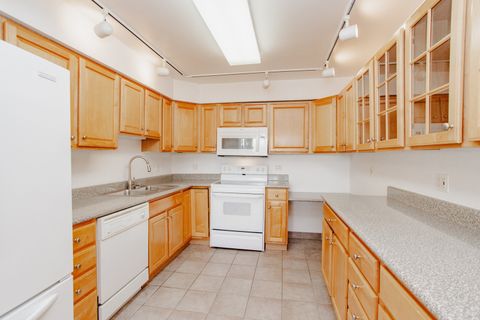 Tiny photo for 710 Oakton Street #304, Evanston, IL 60202 (MLS # 12579366)
