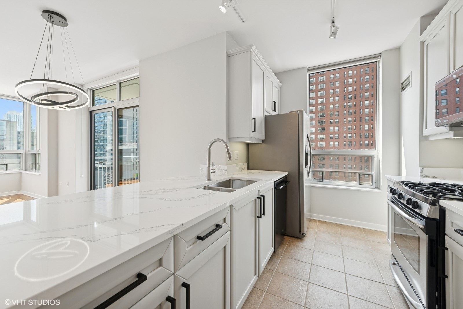 330 W Grand Avenue 1101