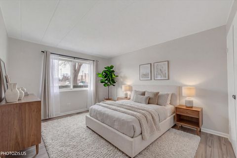 Tiny photo for 100 Deborah Lane #16A, Wheeling, IL 60090 (MLS # 12564932)