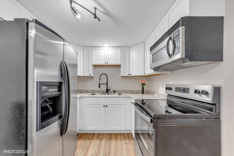 Tiny photo for 100 Deborah Lane #16A, Wheeling, IL 60090 (MLS # 12564932)