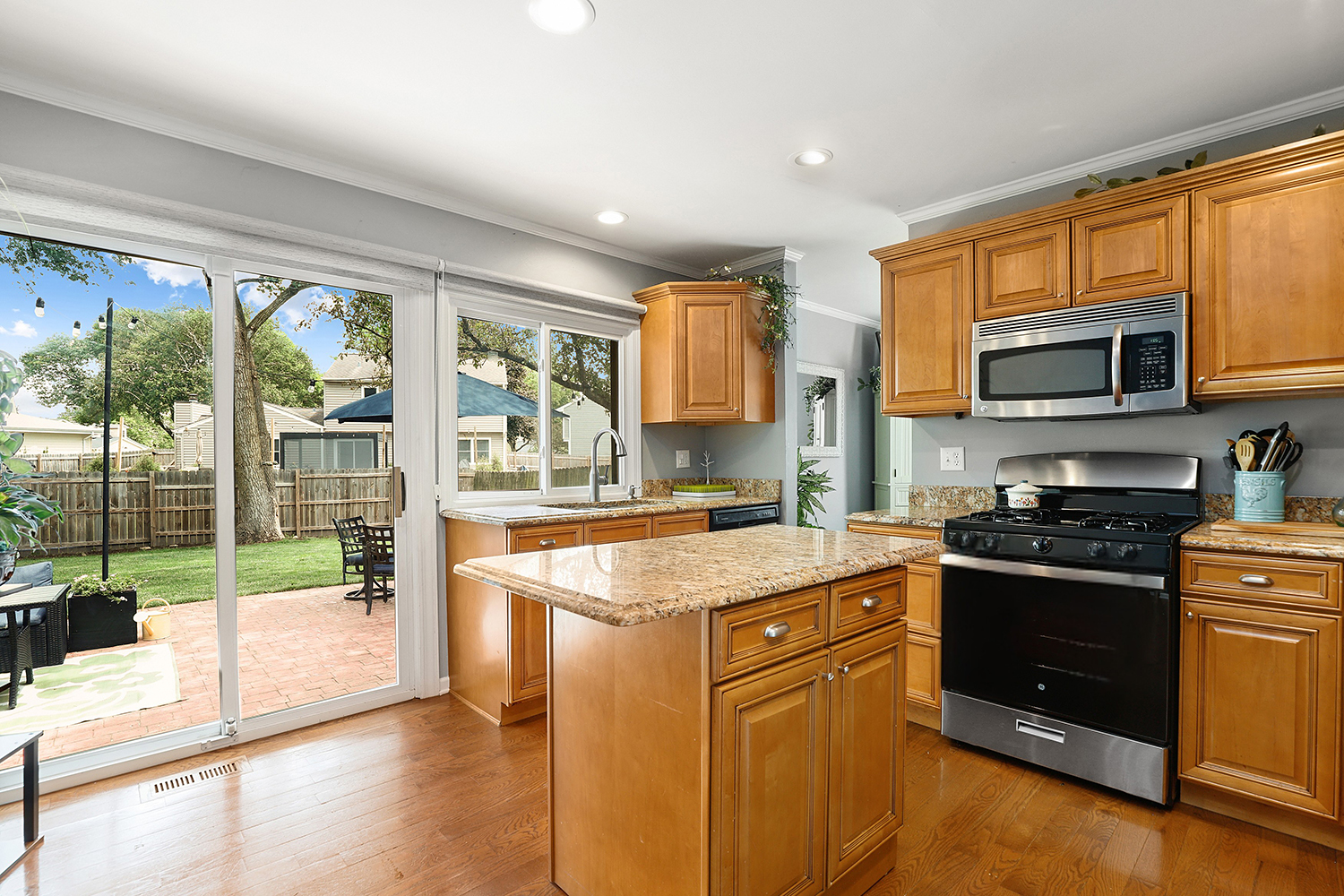 16 S Birchwood Drive