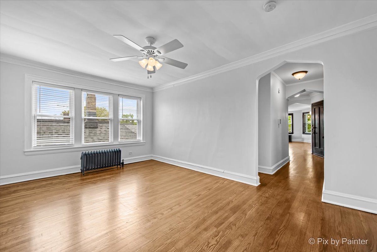 2252 W Winnemac Avenue 1E