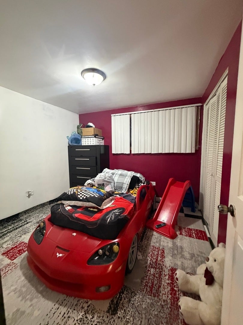 2730 S 60th Court