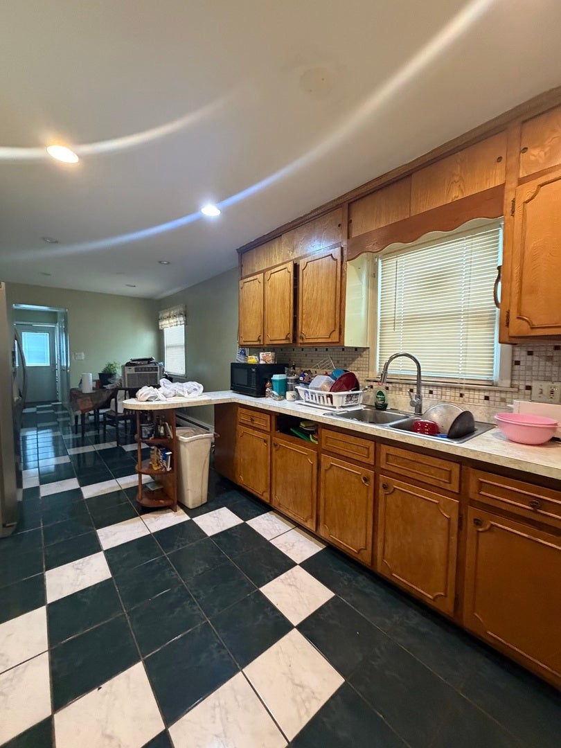 2730 S 60th Court