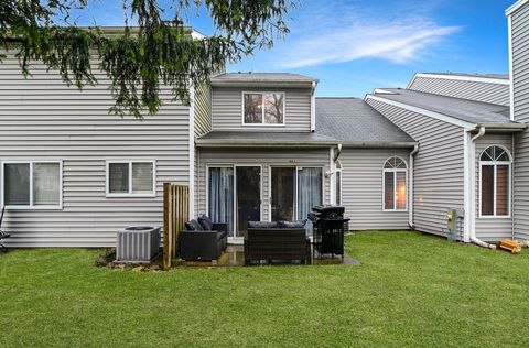 Tiny photo for 461 Canterbury Drive #461, Carol Stream, IL 60188 (MLS # 12585619)