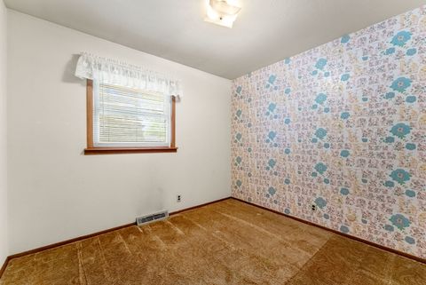 Tiny photo for 5110 Warren Street, Davenport, IA 52806 (MLS # 12635061)