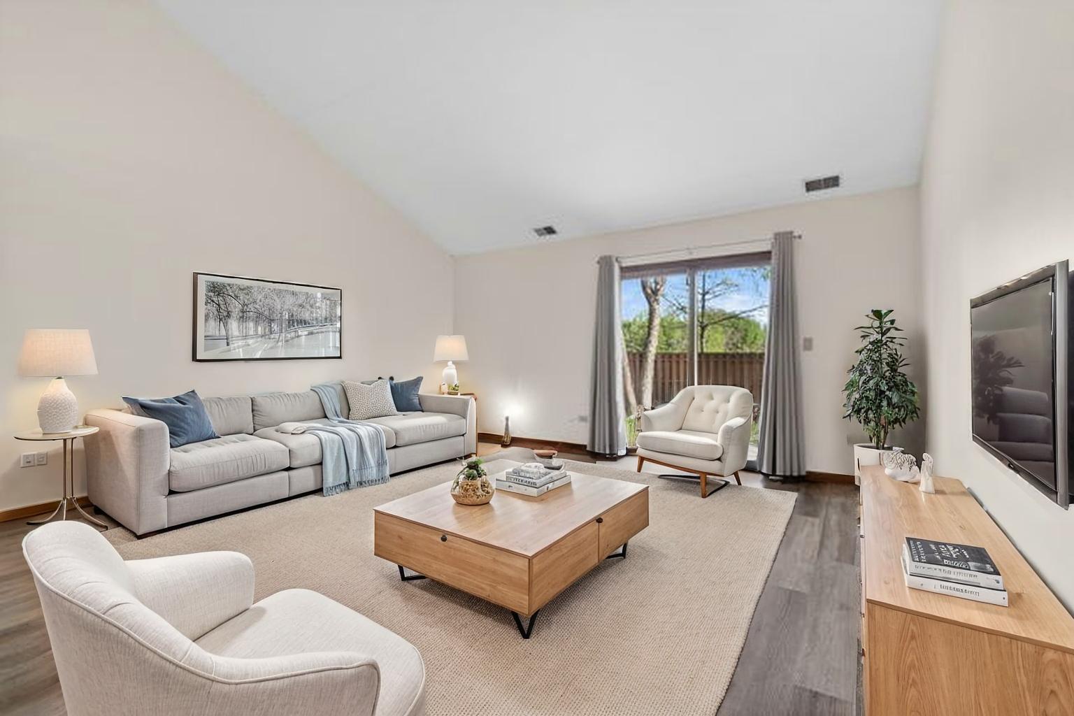 3431 Lake Side Circle