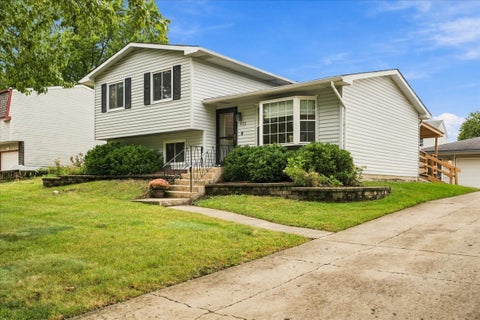 Photo of 273 Lyons Drive, Bolingbrook, IL 60440 (MLS # 12758784)