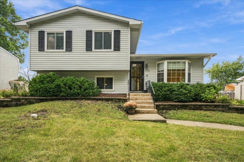 Tiny photo for 273 Lyons Drive, Bolingbrook, IL 60440 (MLS # 12758784)