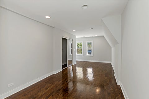 Tiny photo for 6640 S CHAMPLAIN Avenue, Chicago, IL 60637 (MLS # 12757392)