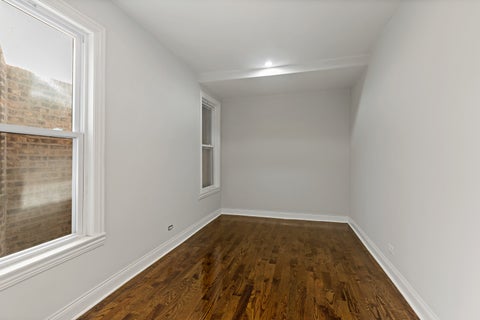 Tiny photo for 6640 S CHAMPLAIN Avenue, Chicago, IL 60637 (MLS # 12757392)