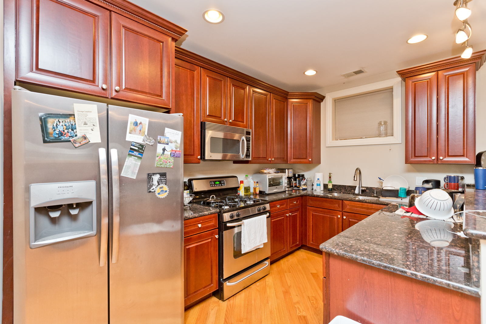 2414 W Moffat Street 1