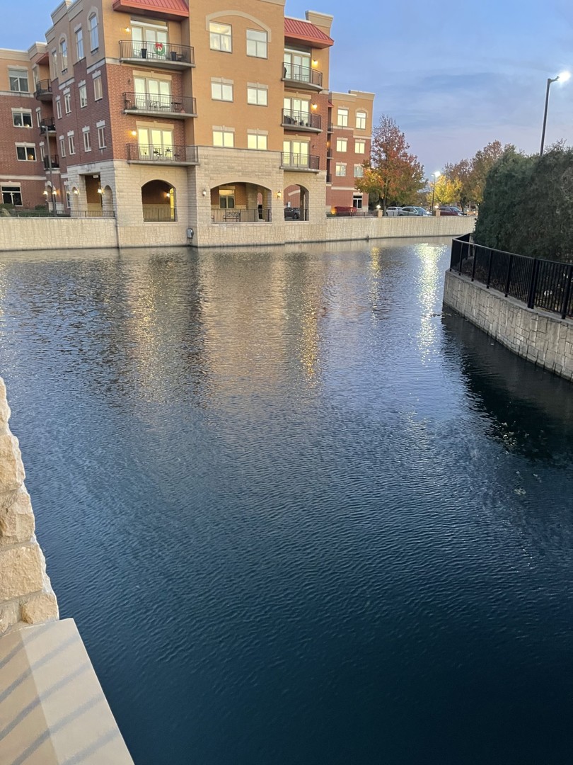 1210 N Foxdale Drive 109