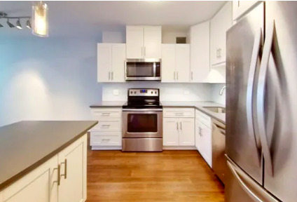 3550 N Lake Shore Drive 805