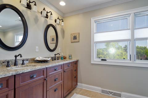 Tiny photo for 1971 Countryside Drive, Libertyville, IL 60048 (MLS # 12660234)