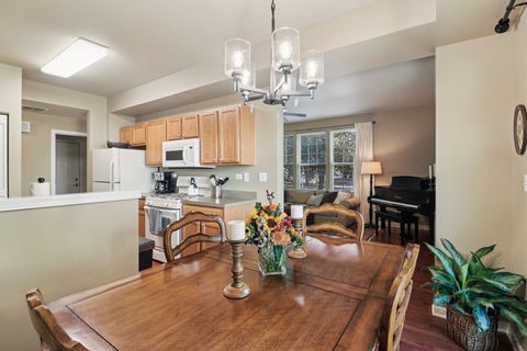 Tiny photo for 545 Metropolitan Street, Aurora, IL 60502 (MLS # 12511728)