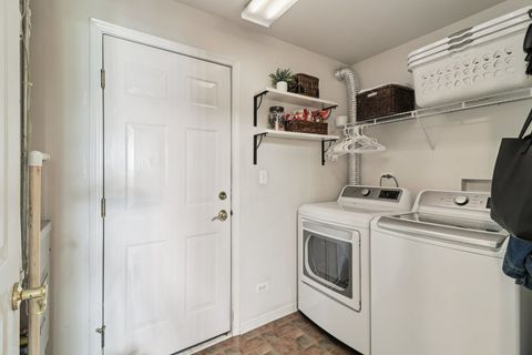 Tiny photo for 545 Metropolitan Street, Aurora, IL 60502 (MLS # 12511728)