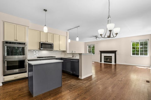Tiny photo for 1428 Somerset Court, Mundelein, IL 60060 (MLS # 12714838)