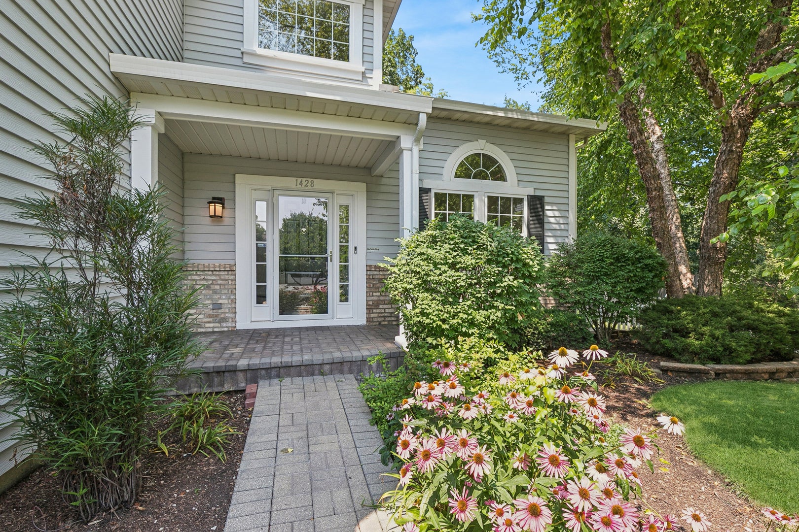 1428 Somerset Court