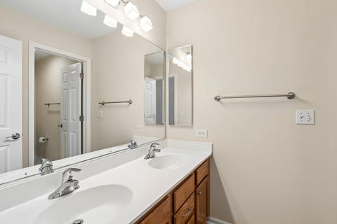 Tiny photo for 1428 Somerset Court, Mundelein, IL 60060 (MLS # 12714838)