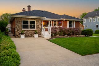 Tiny photo for 129 S Hudson Street, Westmont, IL 60559 (MLS # 12651200)