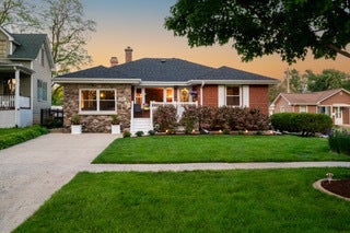 Tiny photo for 129 S Hudson Street, Westmont, IL 60559 (MLS # 12651200)