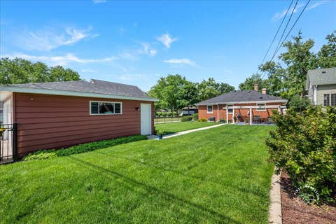 Tiny photo for 129 S Hudson Street, Westmont, IL 60559 (MLS # 12651200)
