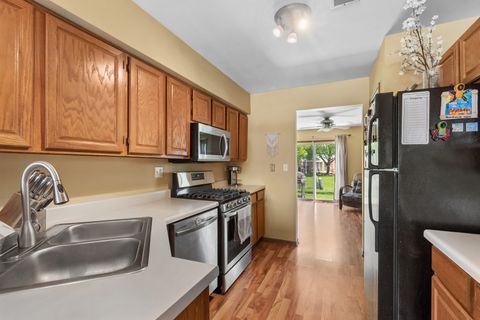 Tiny photo for 261 Ashbury Lane, Roselle, IL 60172 (MLS # 12630245)