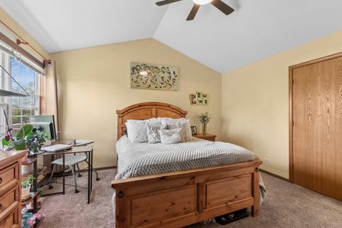 Tiny photo for 261 Ashbury Lane, Roselle, IL 60172 (MLS # 12630245)