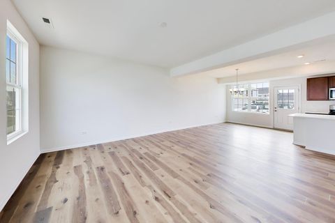 Tiny photo for 1011 Celebration Drive, Aurora, IL 60504 (MLS # 12610917)