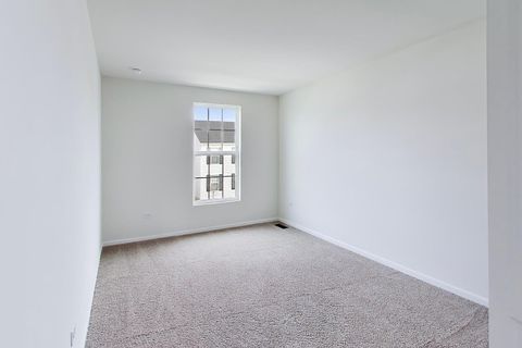 Tiny photo for 1011 Celebration Drive, Aurora, IL 60504 (MLS # 12610917)