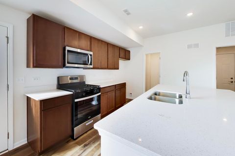 Tiny photo for 1011 Celebration Drive, Aurora, IL 60504 (MLS # 12610917)